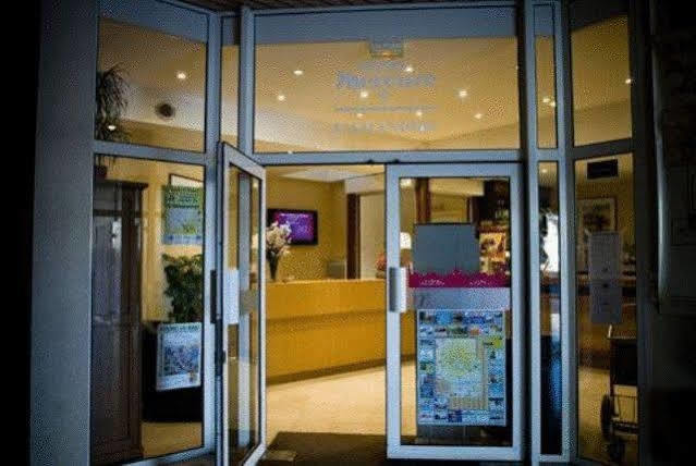 Saint-Amand-Mont-Rond Hotel Restaurant L'Amandois מראה חיצוני תמונה